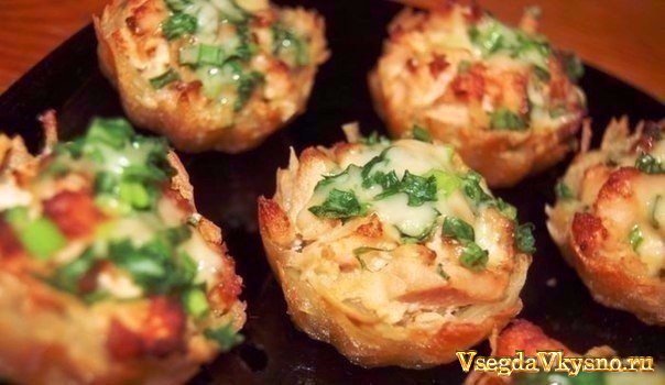 Тарталетки из картофеля с куриным филе